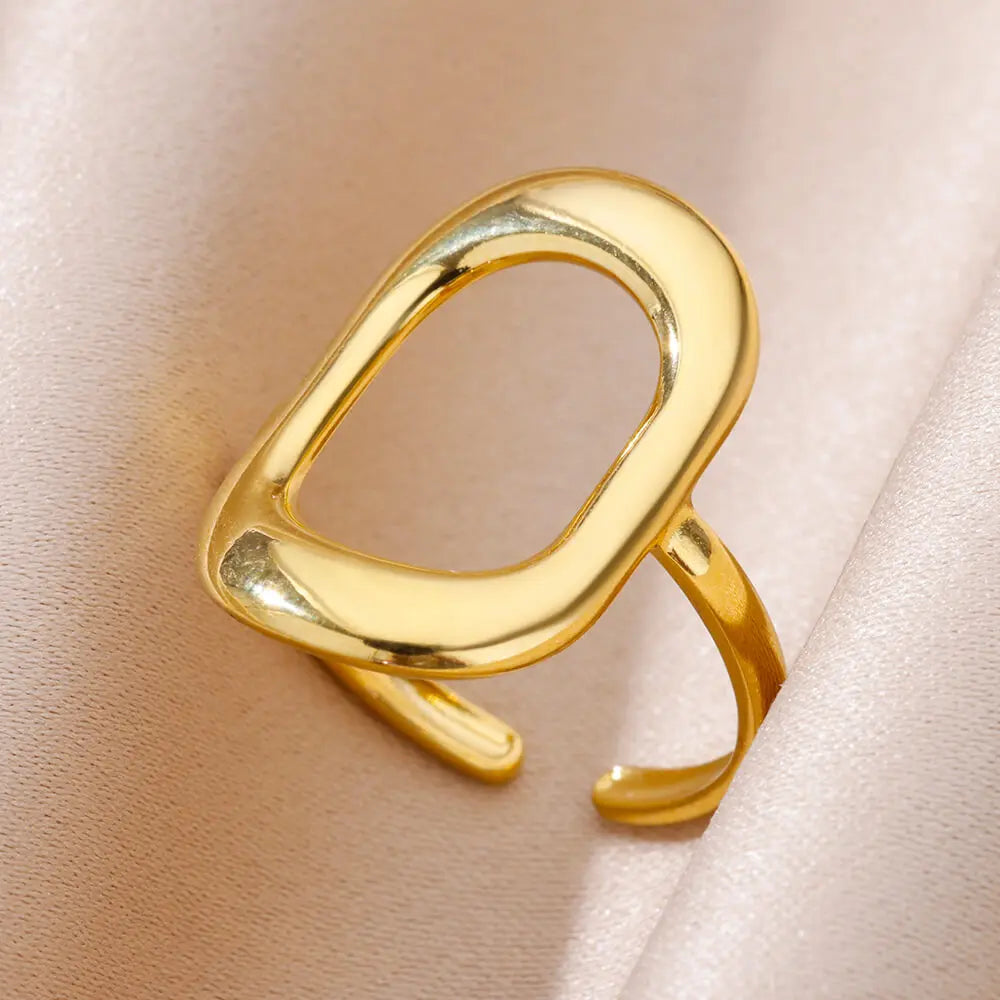 Statement Ring Selection