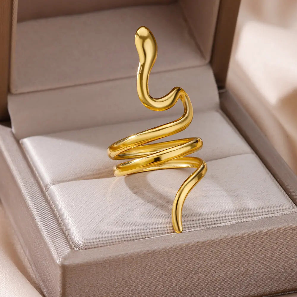 Statement Ring Selection
