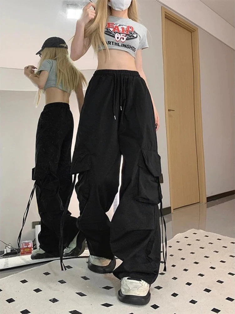 Relaxed Cargo Trousers