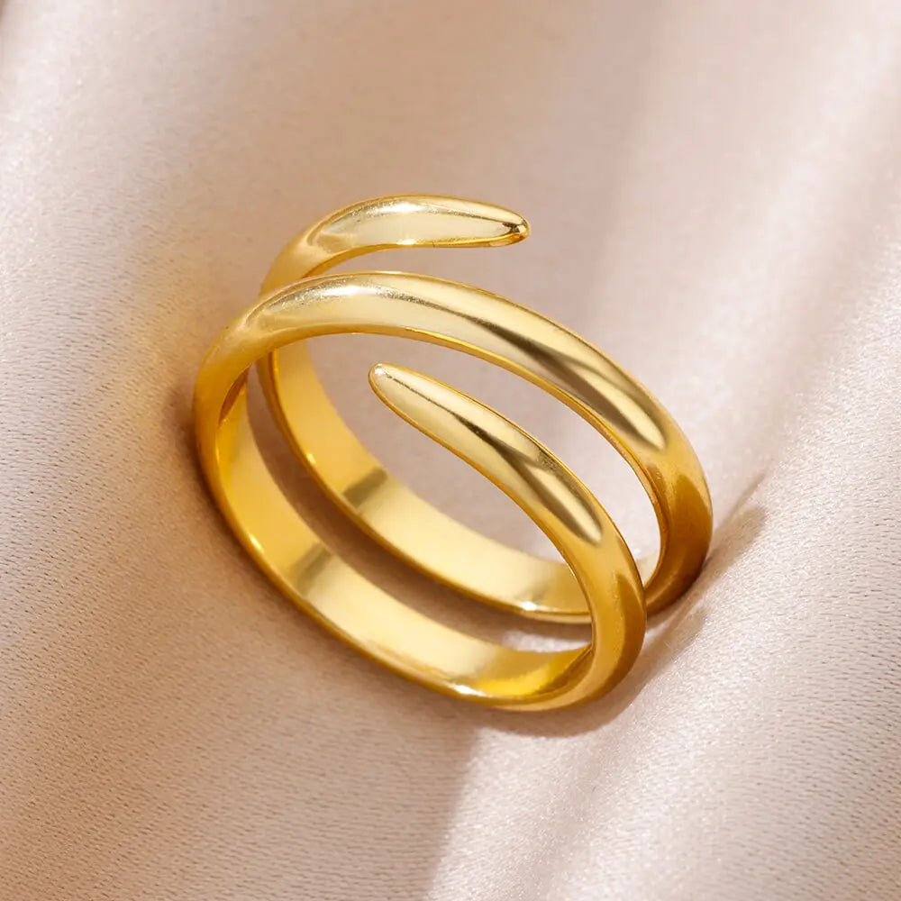 Statement Ring Selection